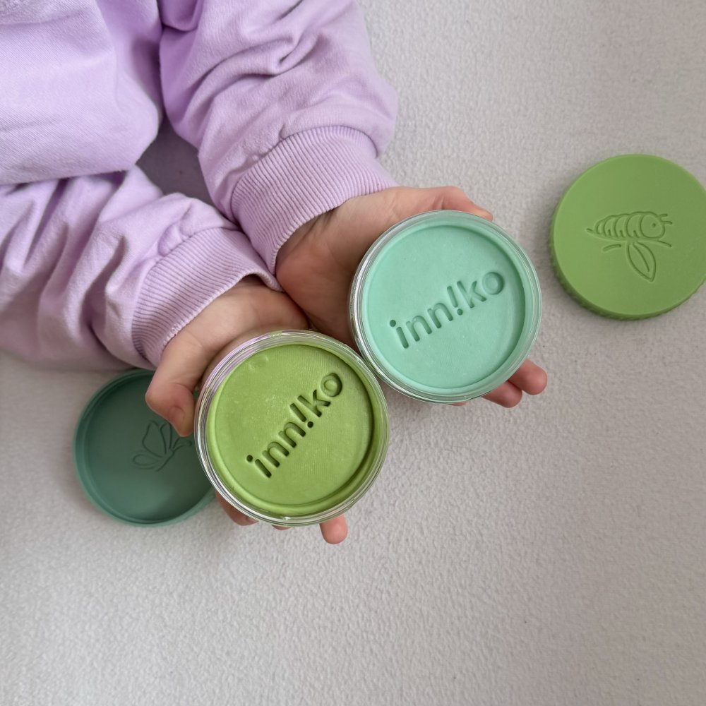 Zelená a mint modelína