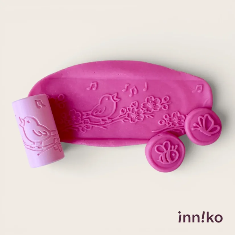 inniko valček na plastelínu | Jar na strome