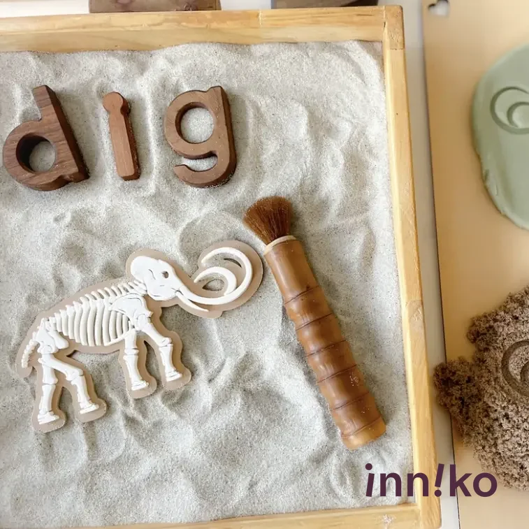WooBeWee™ Pomôcka na hranie | Praveké fosílie dinosaurov - Varianta: Triceratops