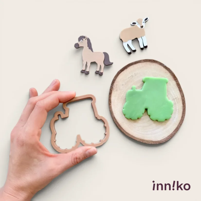 inniko® vykrajovátko na modelínu | Traktor