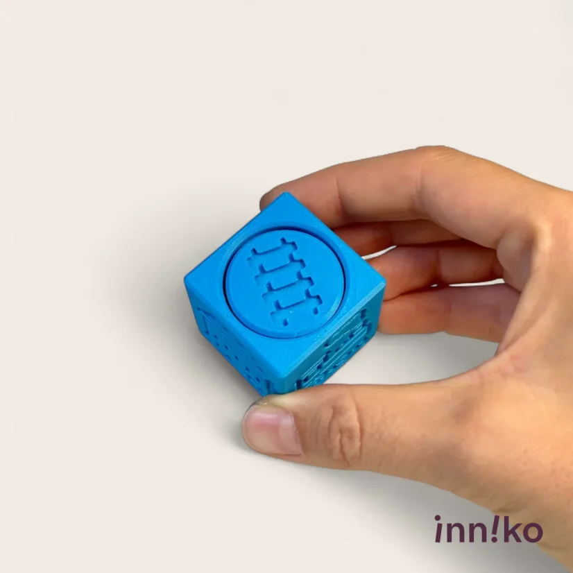 Obtiskovací kostka s válečkem 2v1 | Vláčky